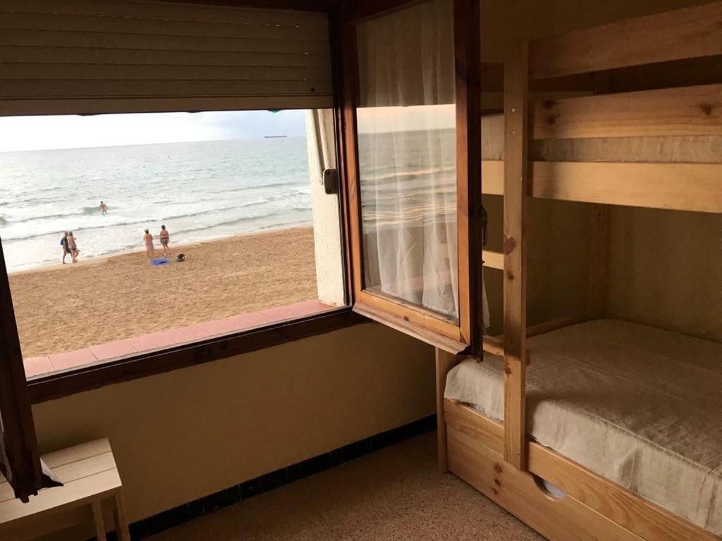 Apartment El Faro Platja Llarga-les Salines-tgn Tarragona
